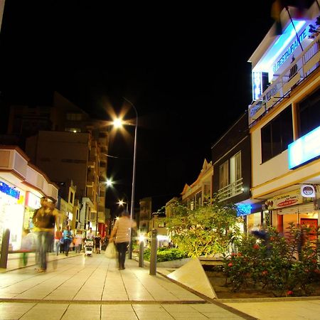 Hotel San Jeronimo Armenia Bagian luar foto